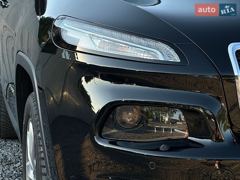 Внедорожник / Кроссовер Jeep Cherokee 2017 в Самборе