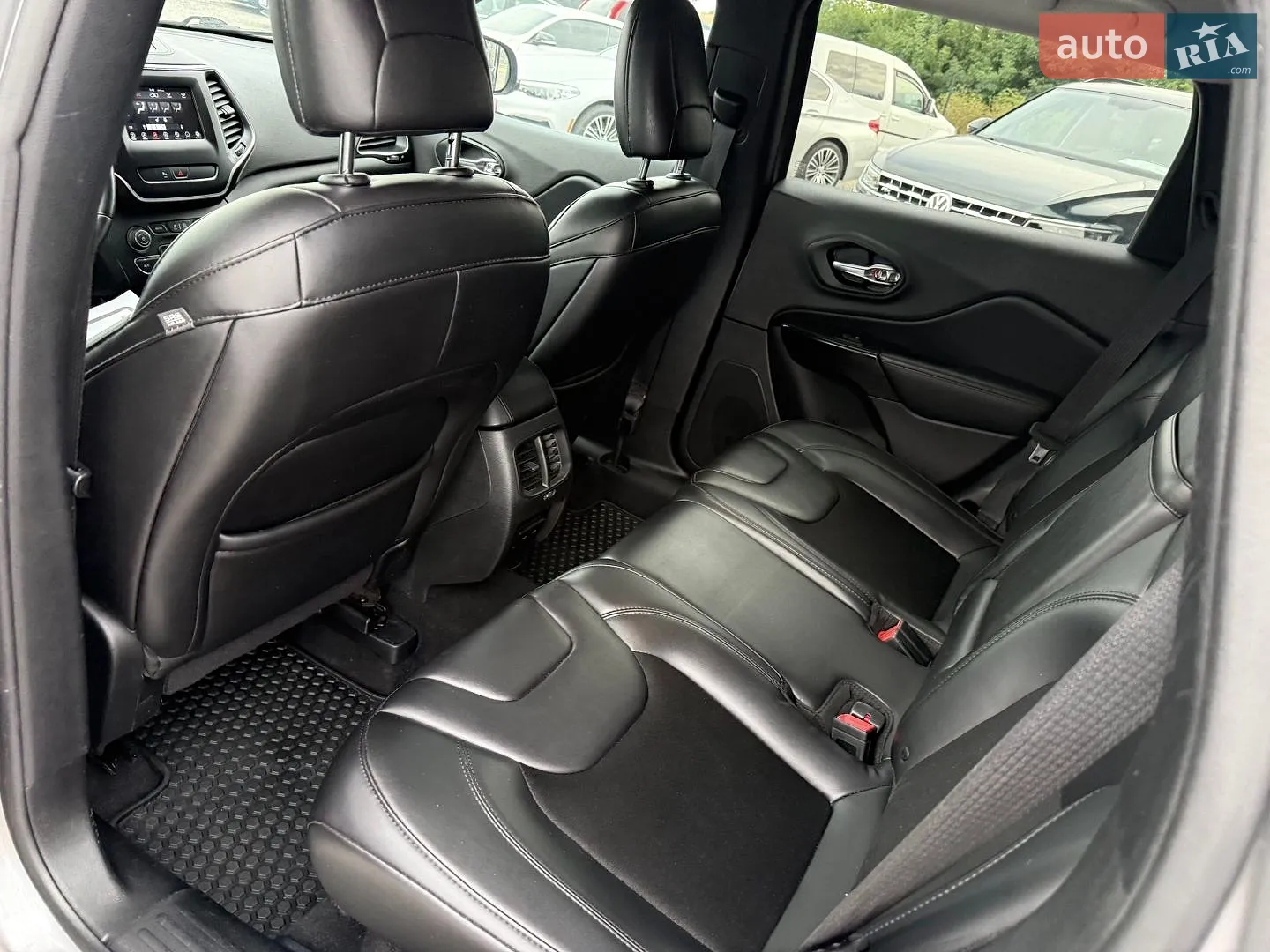 2019 Jeep Cherokee - мініатюра 15
