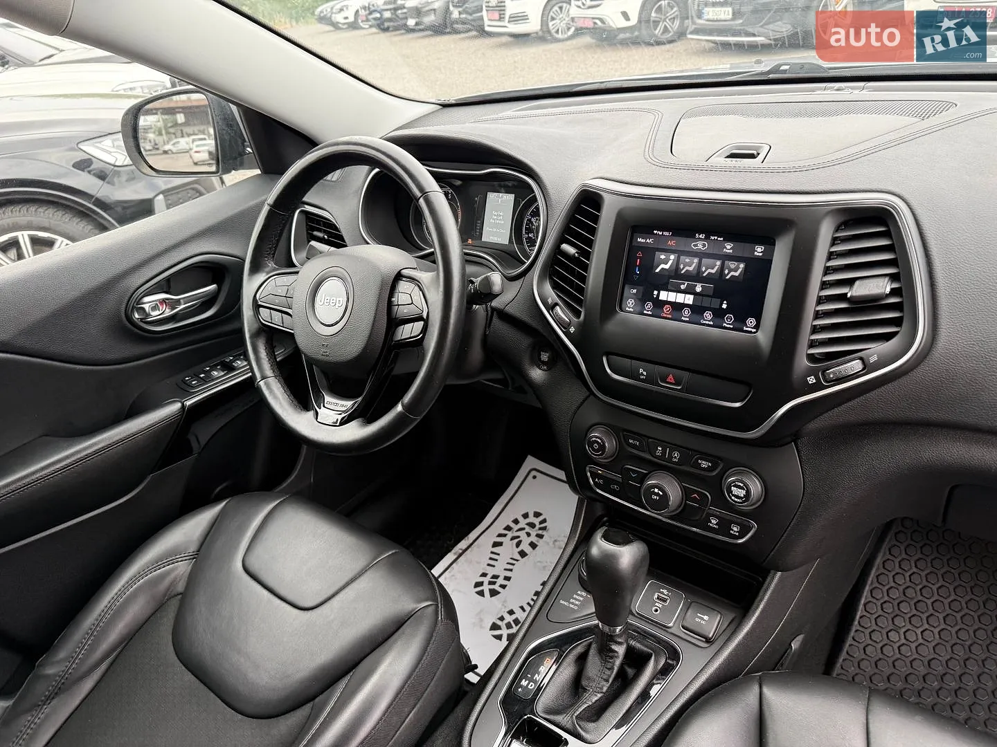 2019 Jeep Cherokee - мініатюра 24