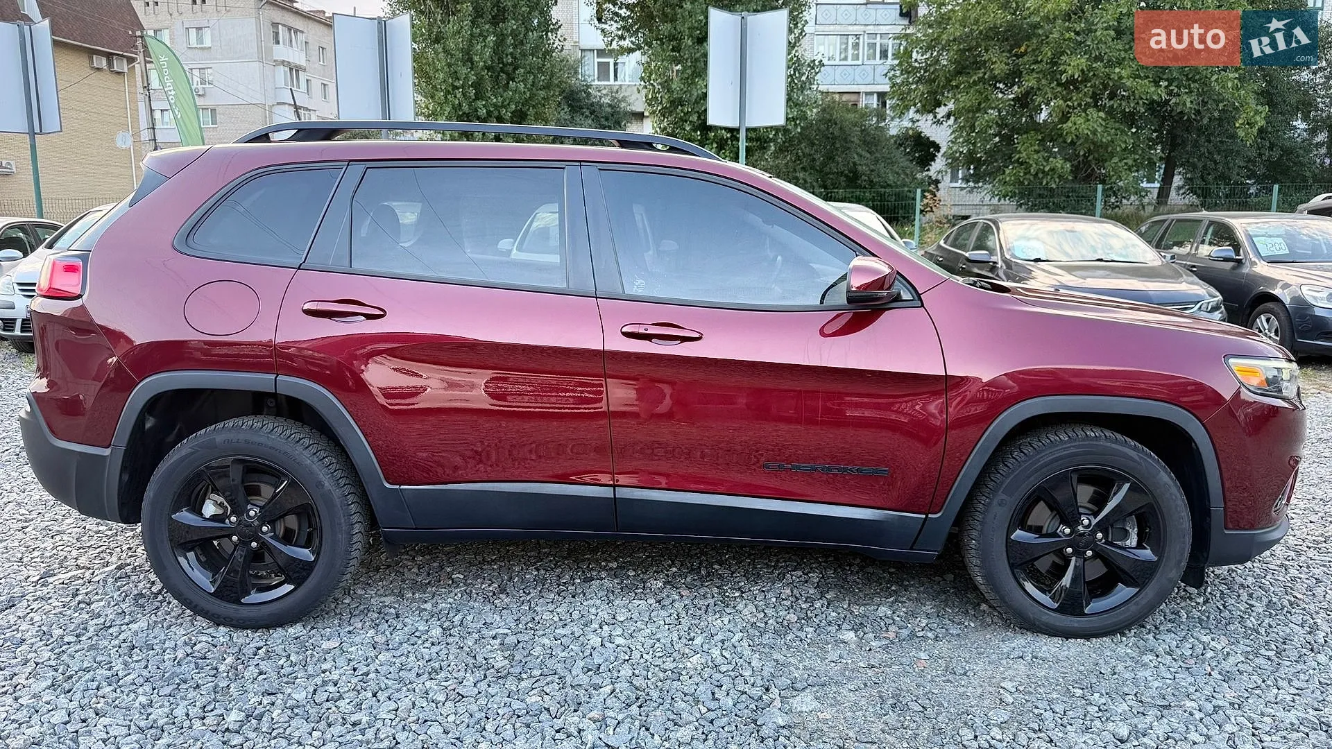2020 Jeep Cherokee - мініатюра 14
