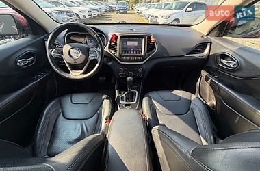 Внедорожник / Кроссовер Jeep Cherokee 2013 в Виннице