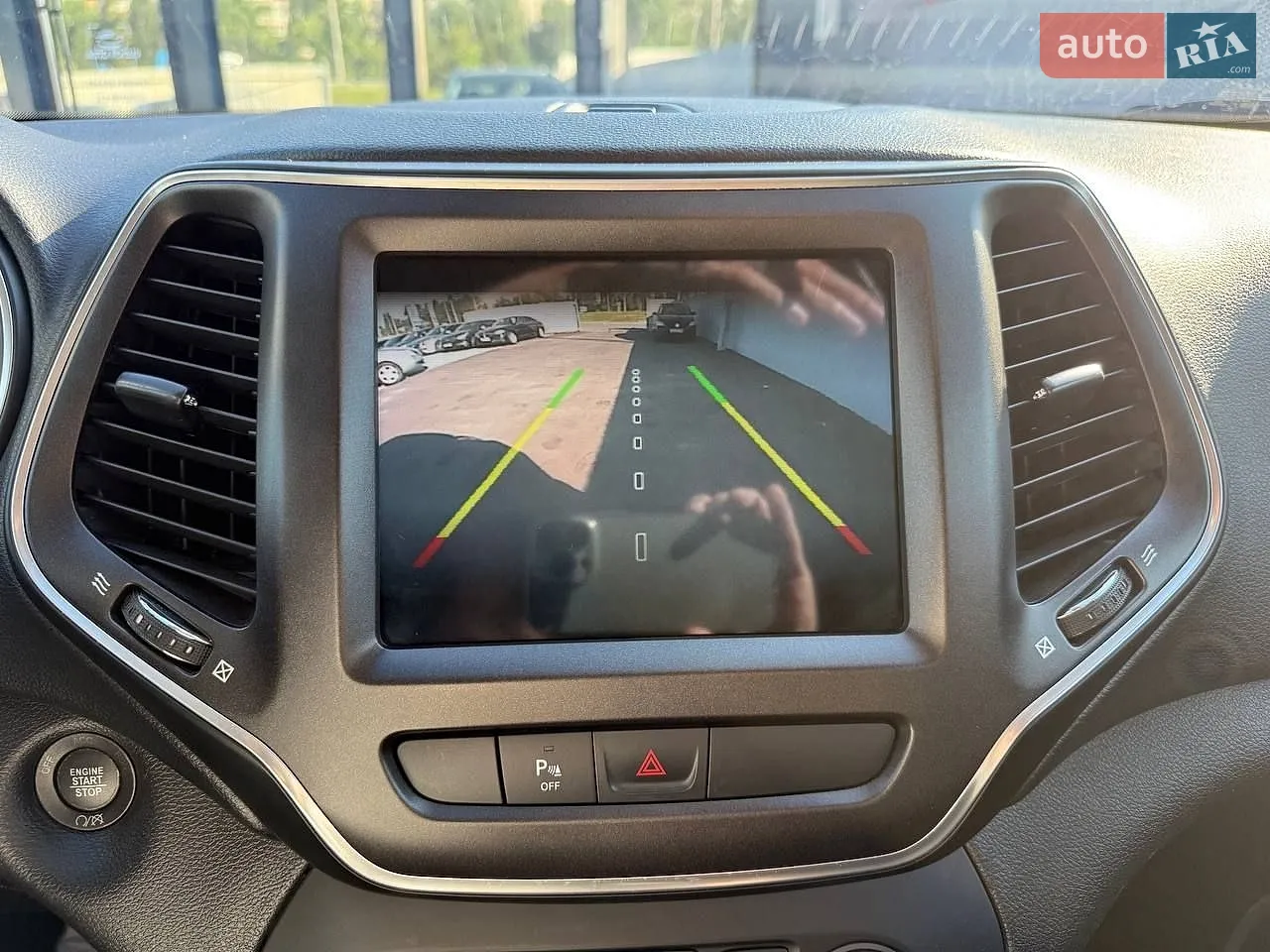 2019 Jeep Cherokee - мініатюра 27