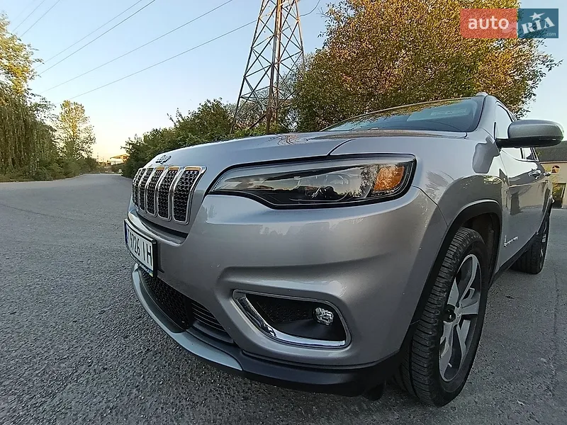 Jeep Cherokee