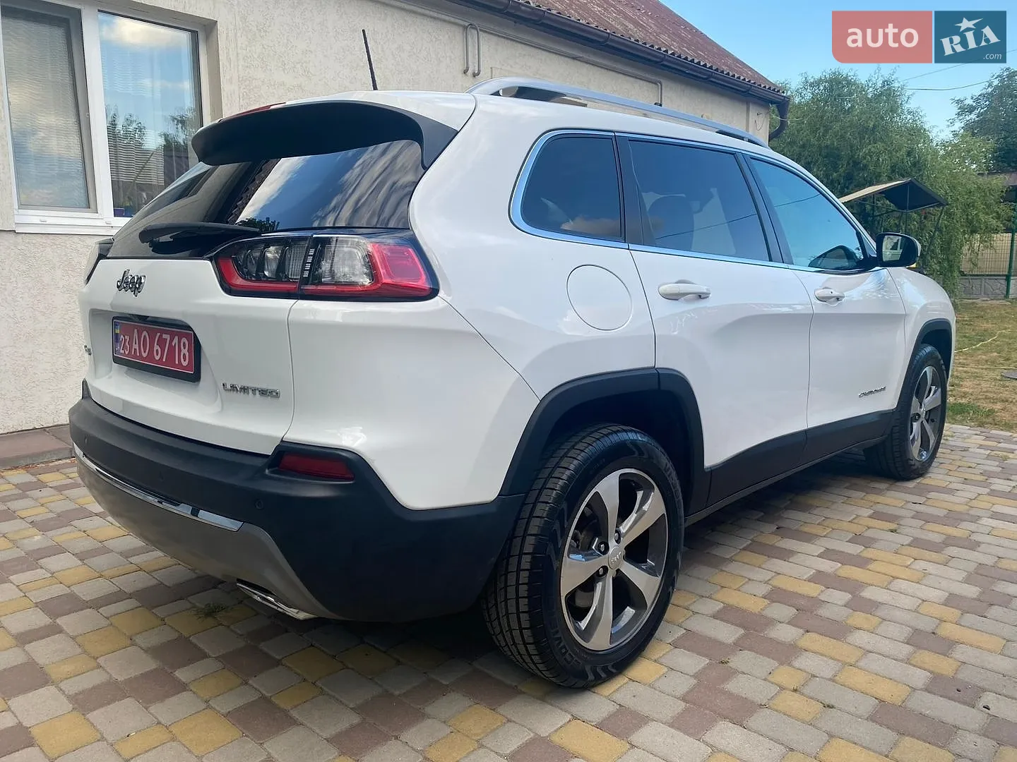 2018 Jeep Cherokee - мініатюра 13