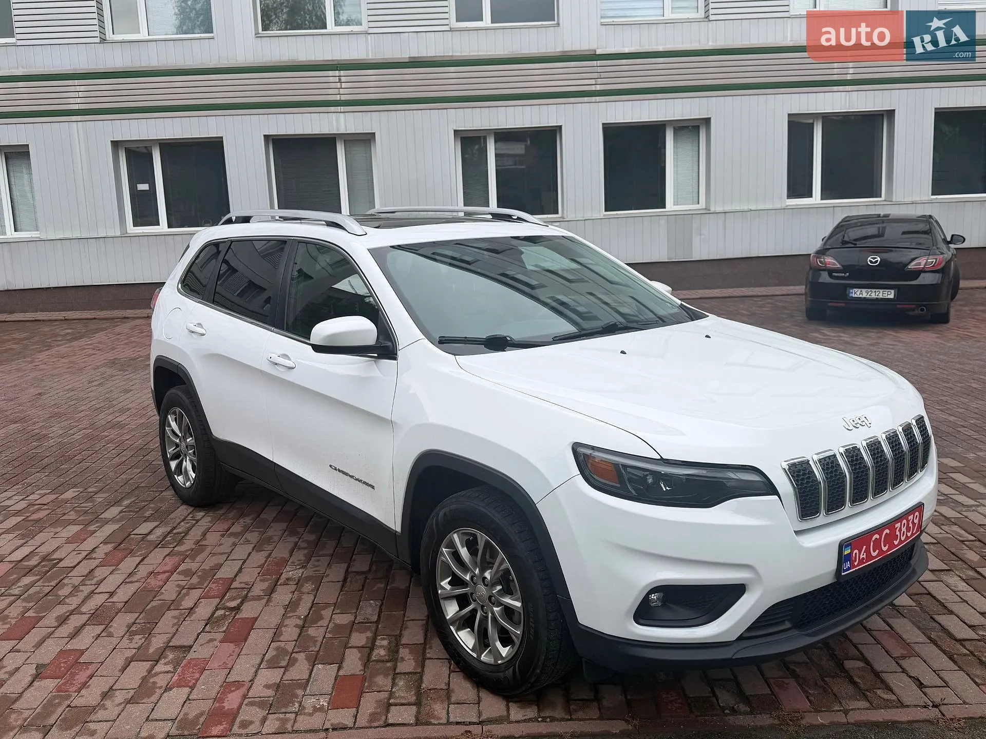 2019 Jeep Cherokee - мініатюра 3