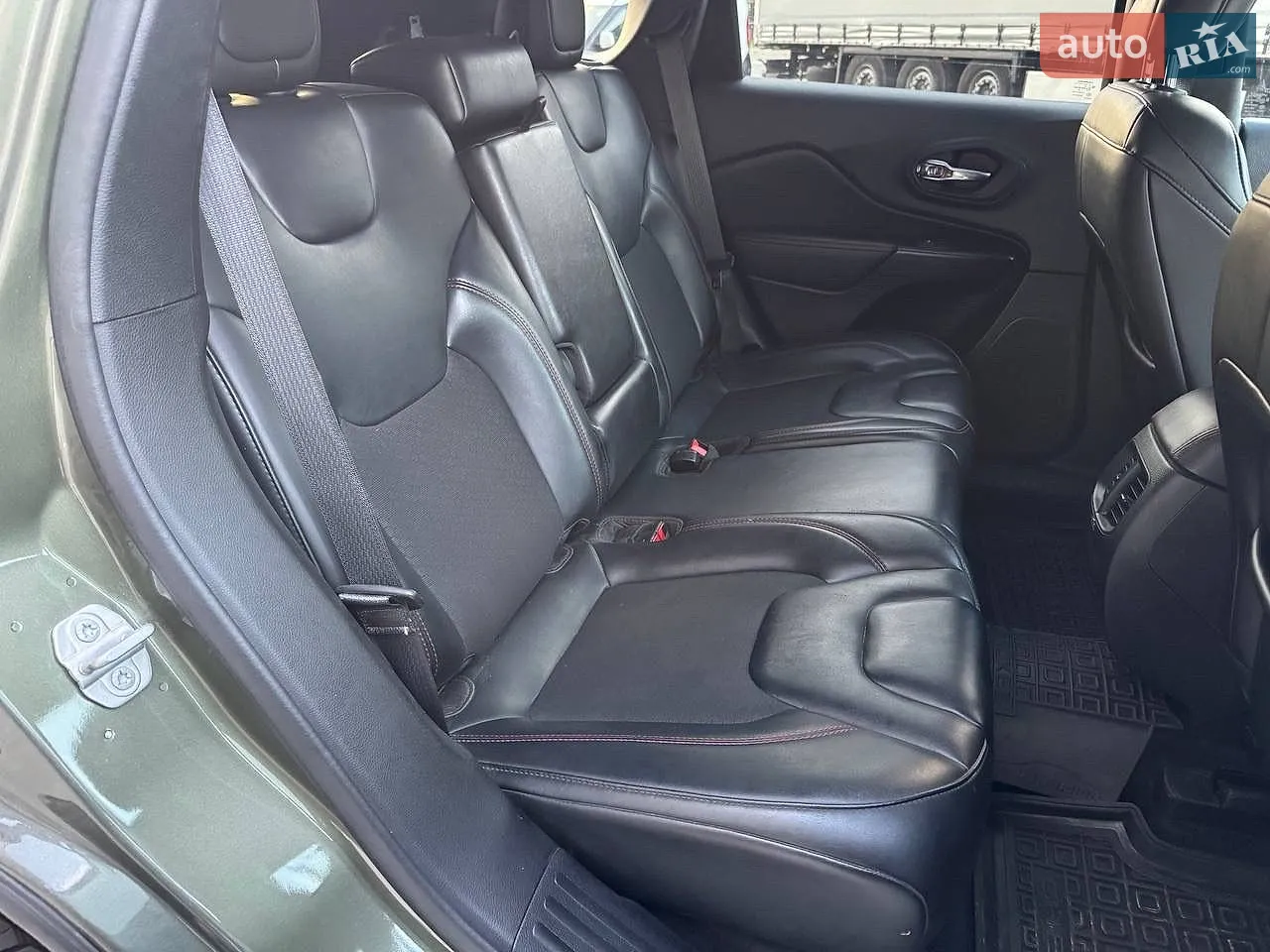 2021 Jeep Cherokee - мініатюра 35