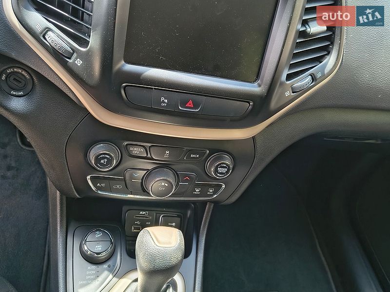 Внедорожник / Кроссовер Jeep Cherokee 2017 в Первомайске