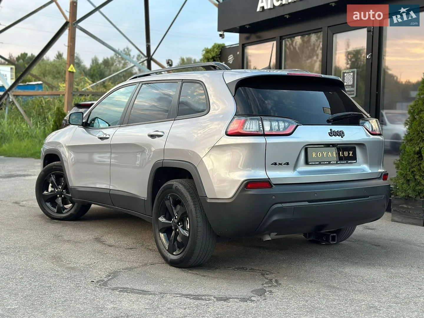 2021 Jeep Cherokee - мініатюра 4