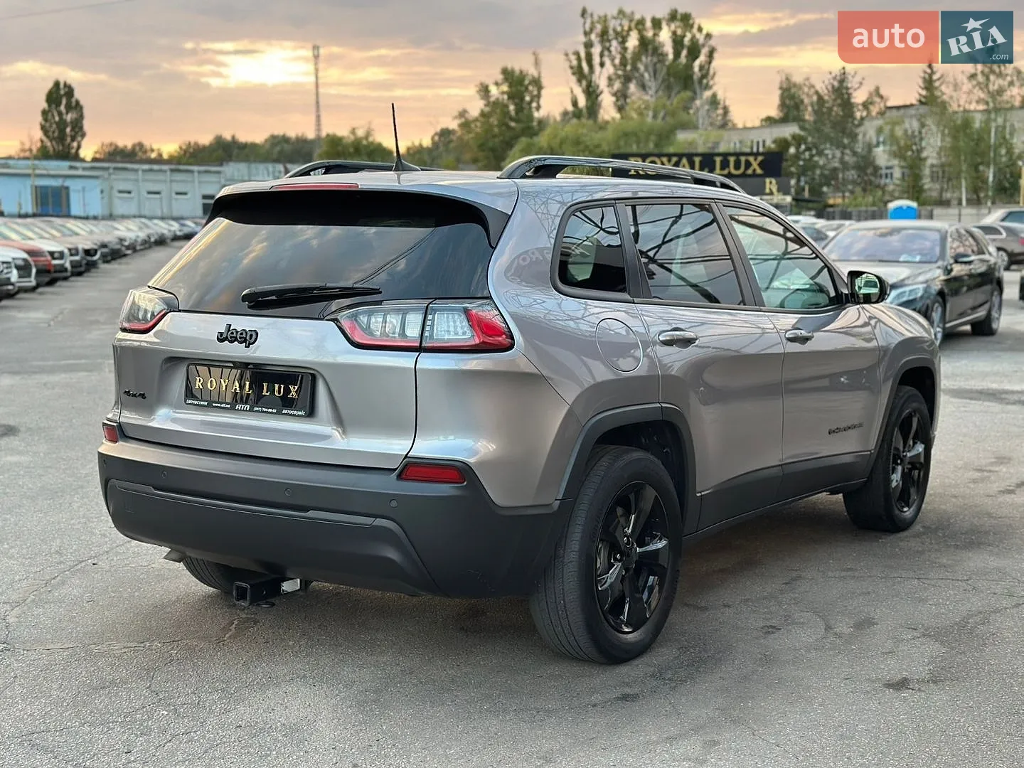 2021 Jeep Cherokee - мініатюра 10
