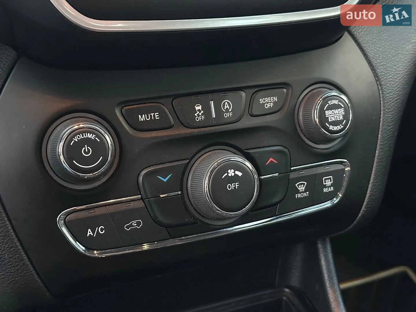 2021 Jeep Cherokee - мініатюра 33