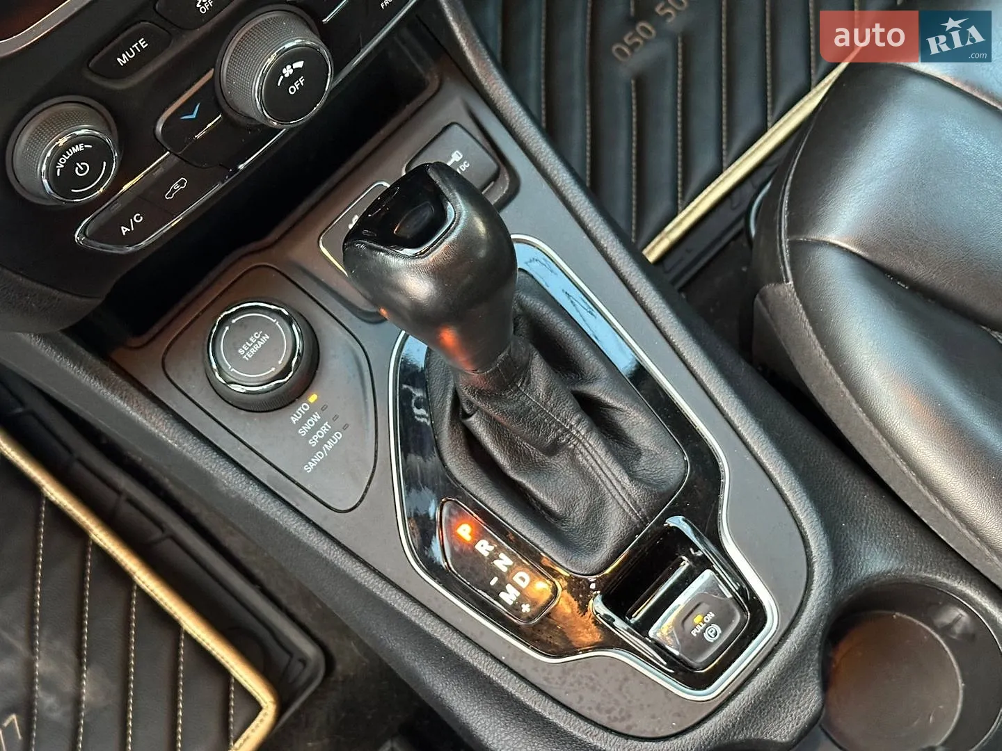2021 Jeep Cherokee - мініатюра 34