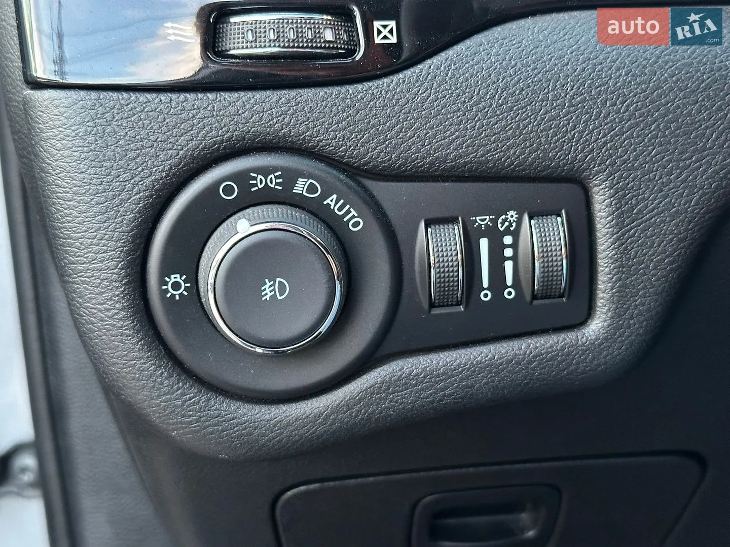 2021 Jeep Cherokee - мініатюра 35