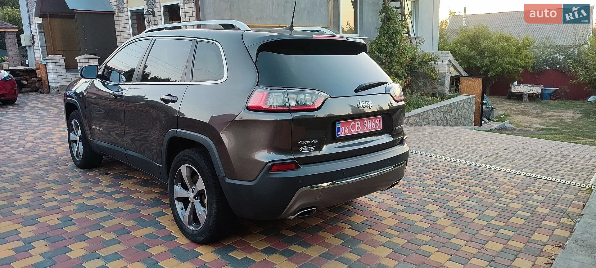 2019 Jeep Cherokee - мініатюра 3