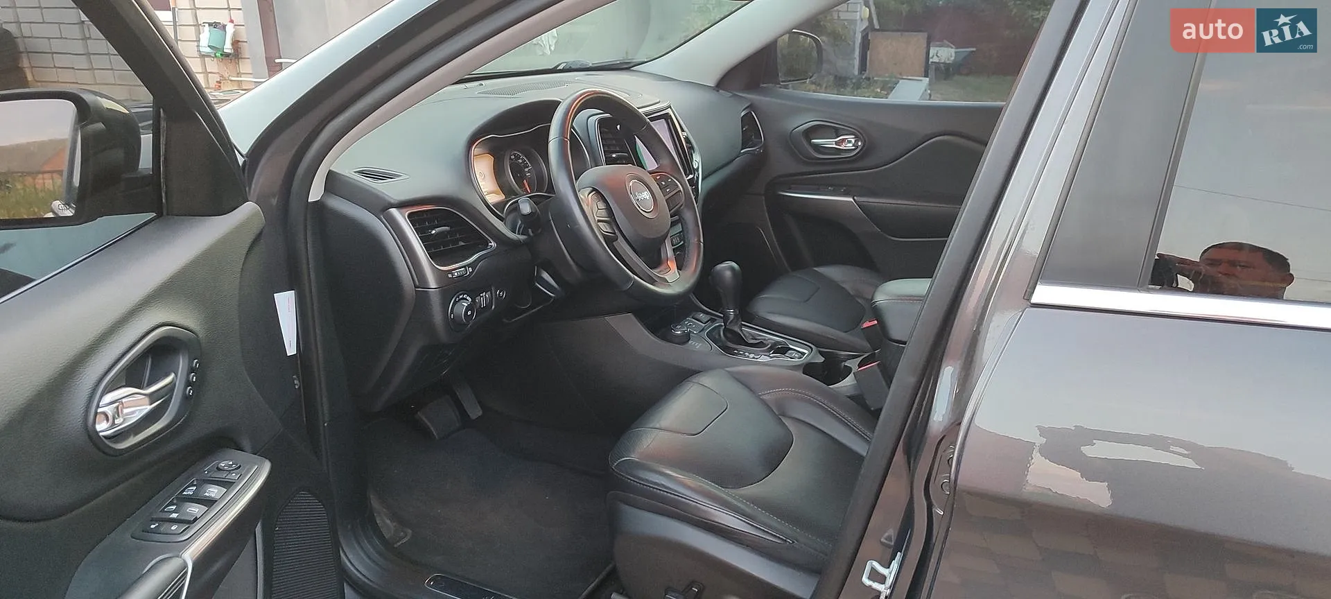 2019 Jeep Cherokee - мініатюра 15