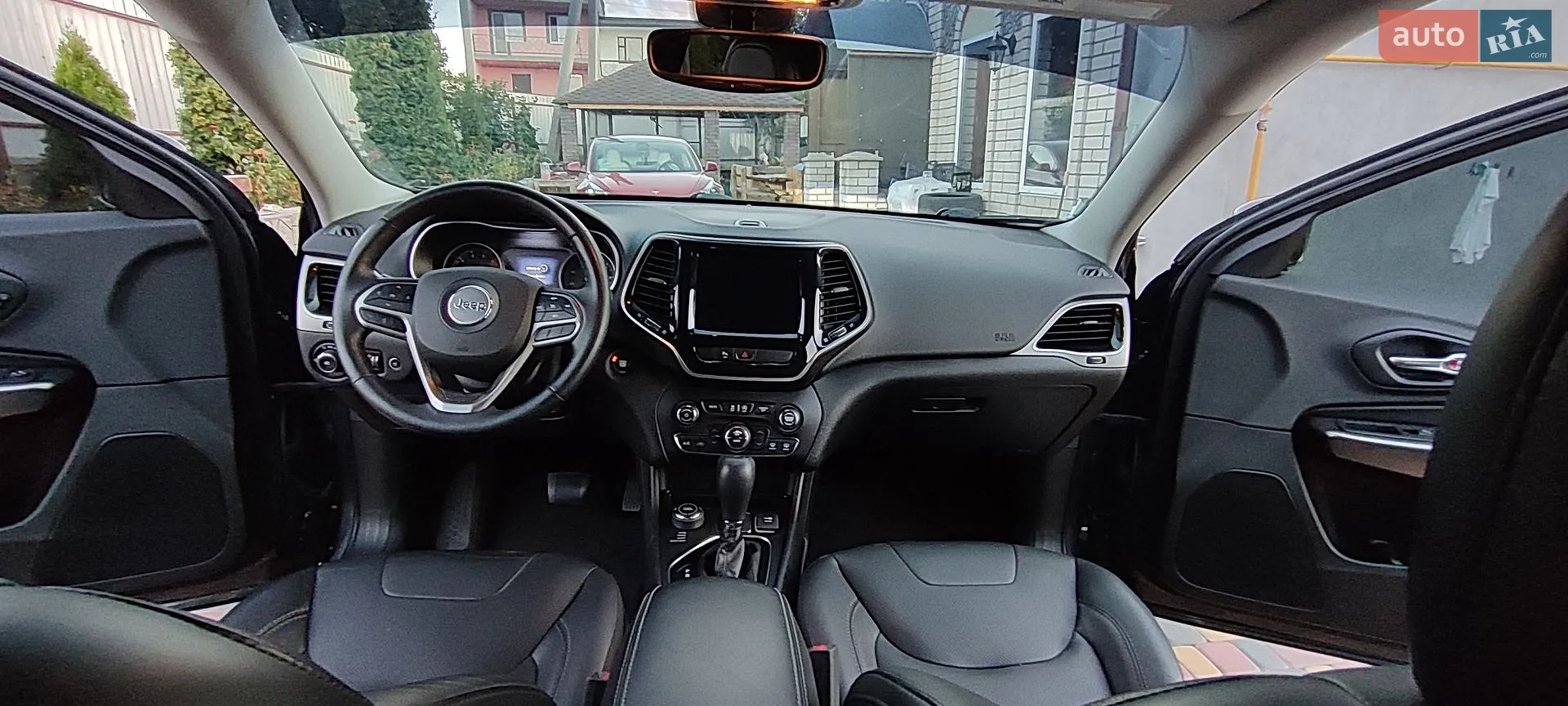 2019 Jeep Cherokee - мініатюра 27