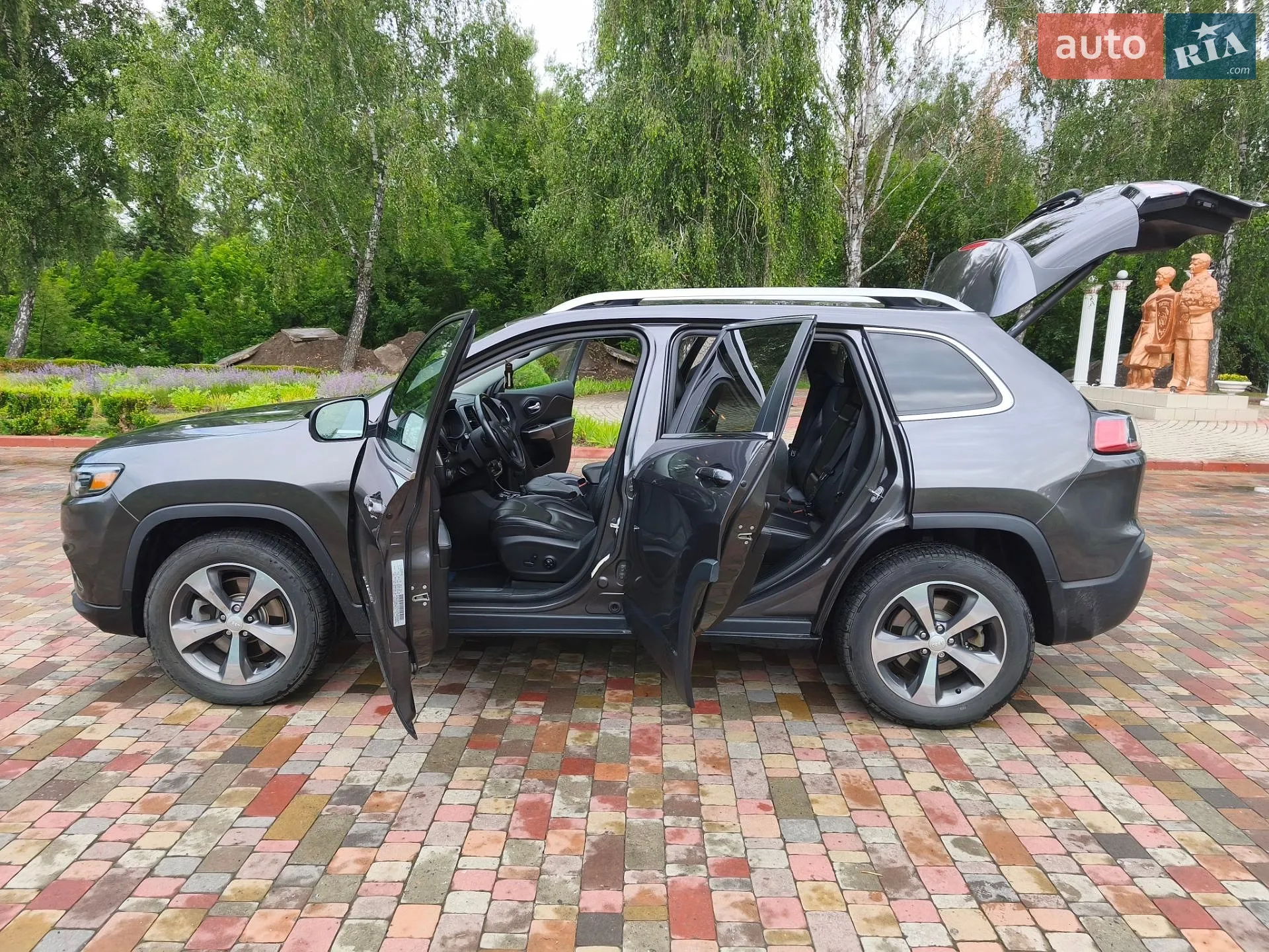 2019 Jeep Cherokee - мініатюра 40