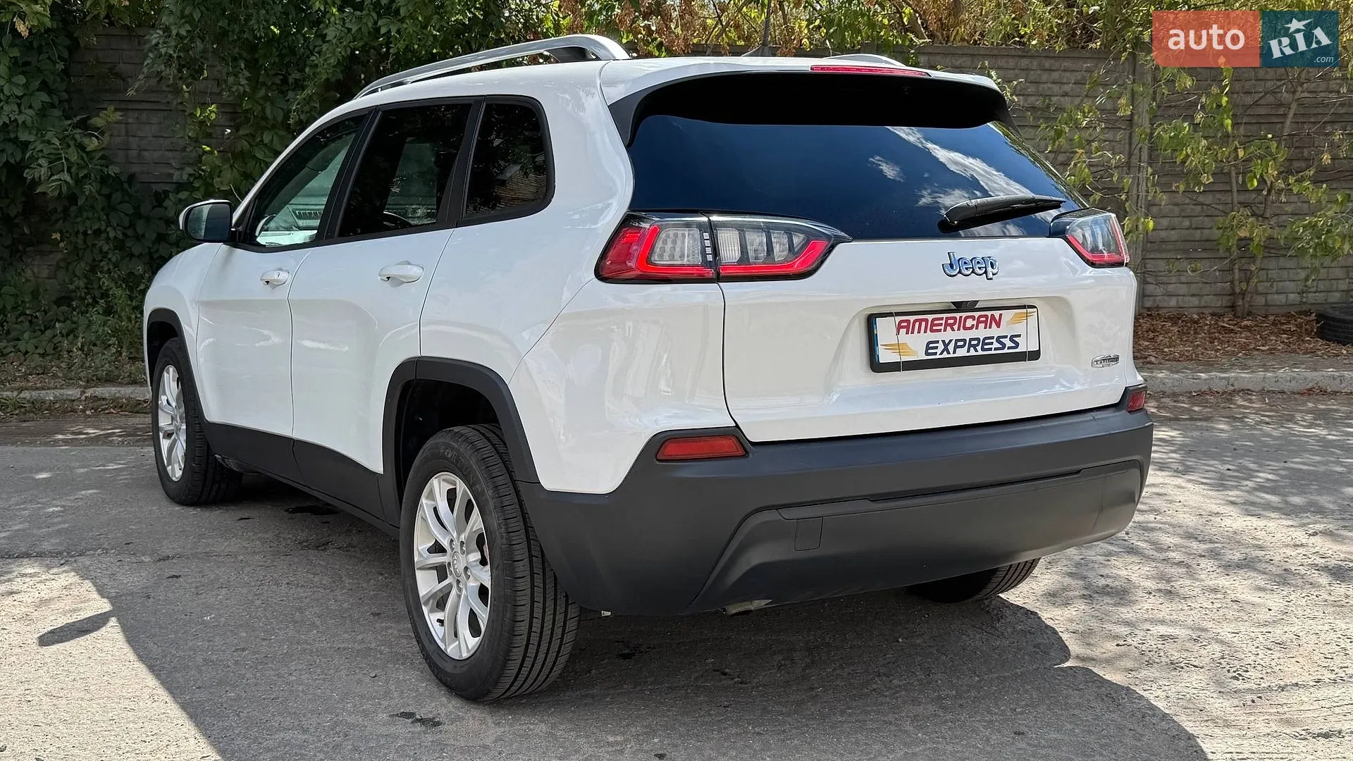 2020 Jeep Cherokee - мініатюра 5