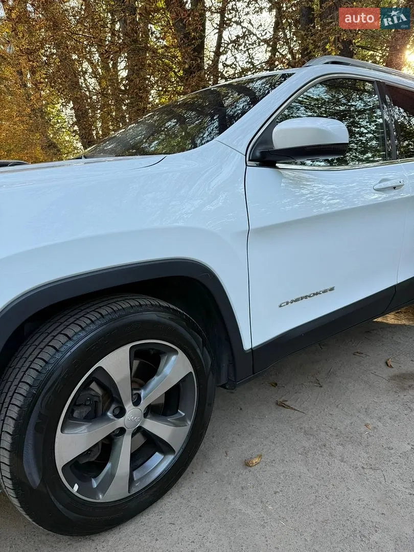 2019 Jeep Cherokee - мініатюра 5