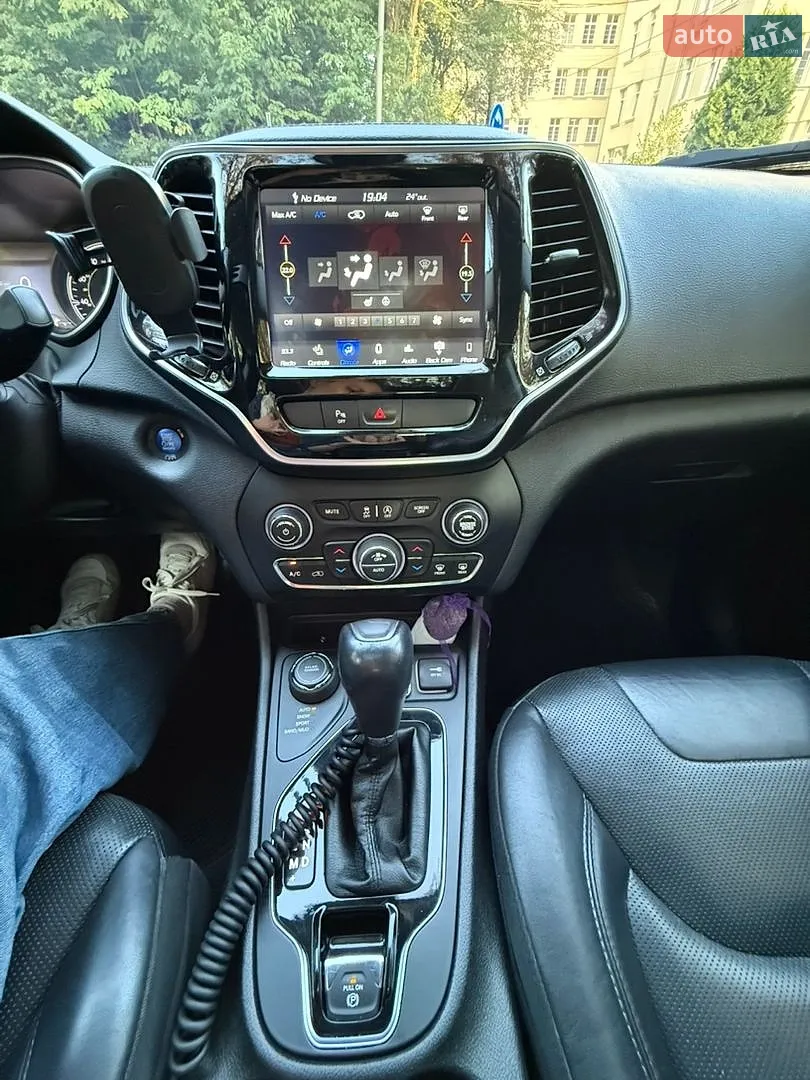 2019 Jeep Cherokee - мініатюра 19