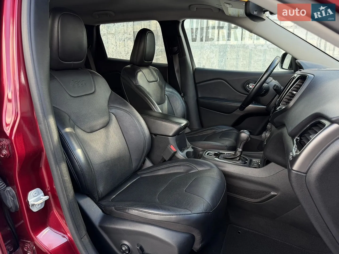 2019 Jeep Cherokee - мініатюра 33