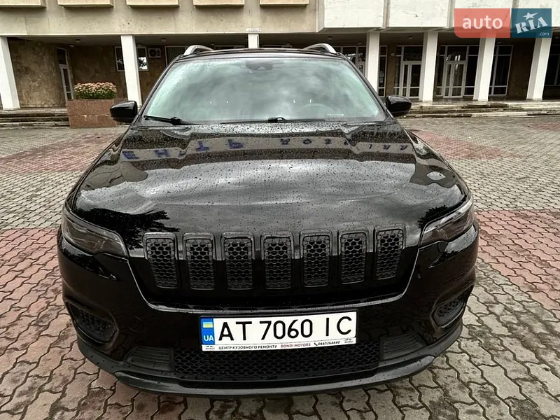 Jeep Cherokee