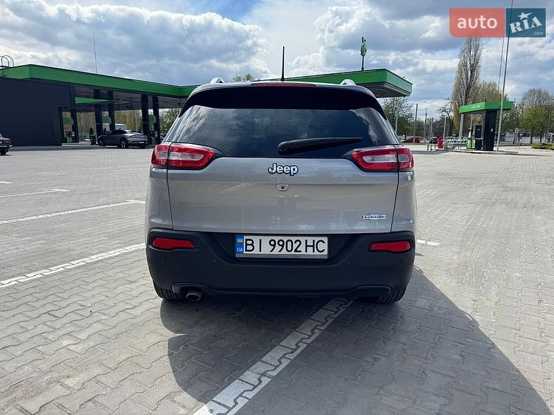 Внедорожник / Кроссовер Jeep Cherokee 2017 в Кременчуге фото 4 Внедорожник / Кроссовер Jeep Cherokee 2017 в Кременчуге