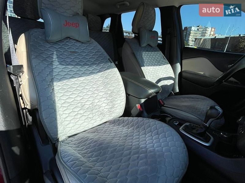 Позашляховик / Кросовер Jeep Cherokee 2016 в Кременчуці