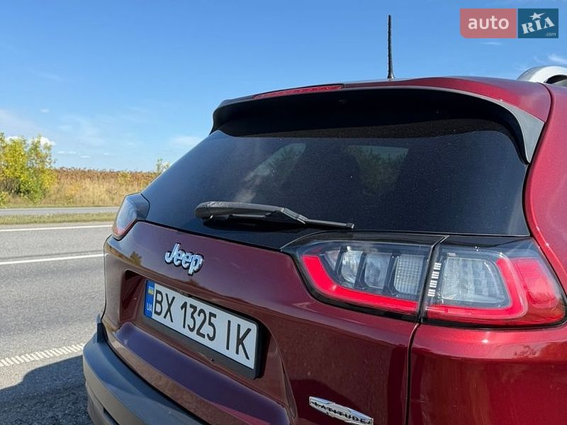 Внедорожник / Кроссовер Jeep Cherokee 2020 в Хмельницком