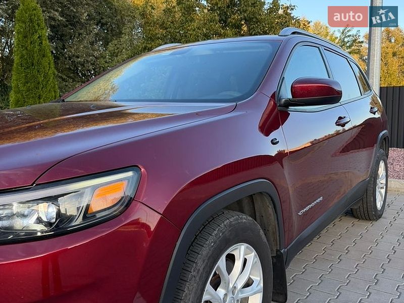 Внедорожник / Кроссовер Jeep Cherokee 2020 в Хмельницком