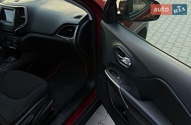 Внедорожник / Кроссовер Jeep Cherokee 2020 в Хмельницком