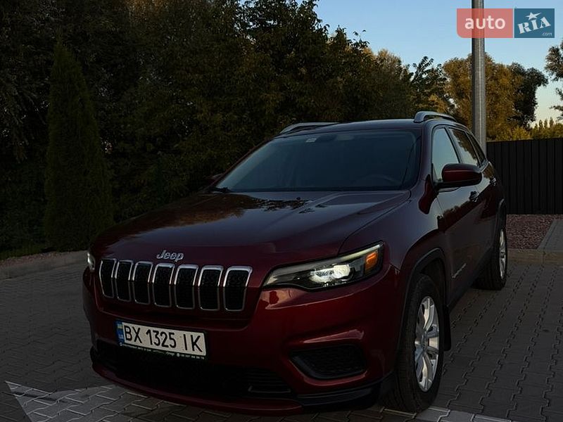 Внедорожник / Кроссовер Jeep Cherokee 2020 в Хмельницком