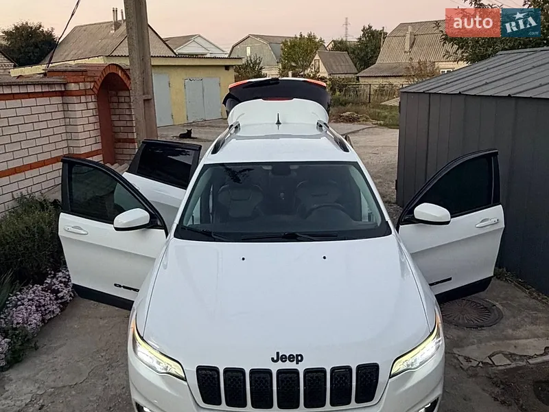 Jeep Cherokee 2020