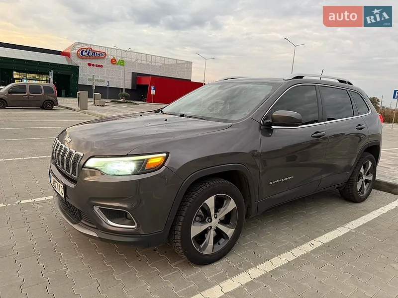 Jeep Cherokee