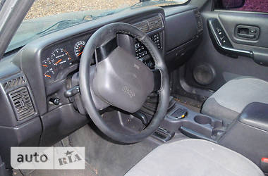  Jeep Cherokee 1999 в 