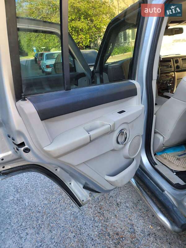 Внедорожник / Кроссовер Jeep Commander 2006 в Ужгороде