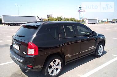 Внедорожник / Кроссовер Jeep Compass 2012 в 