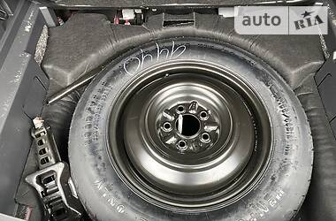 Позашляховик / Кросовер Jeep Compass 2013 в 