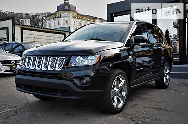 Позашляховик / Кросовер Jeep Compass 2015 в 