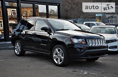 Позашляховик / Кросовер Jeep Compass 2015 в 