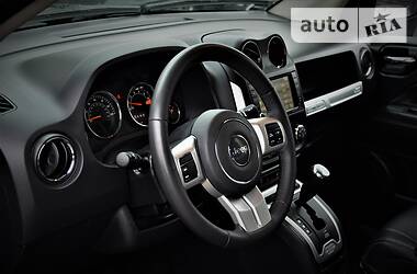 Позашляховик / Кросовер Jeep Compass 2015 в 