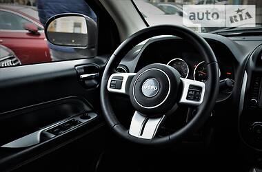 Позашляховик / Кросовер Jeep Compass 2015 в 