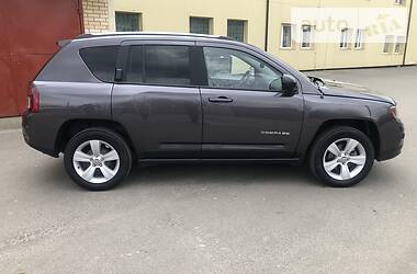 Позашляховик / Кросовер Jeep Compass 2016 в 