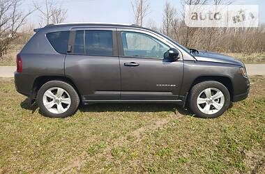 Позашляховик / Кросовер Jeep Compass 2016 в 