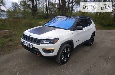 Позашляховик / Кросовер Jeep Compass 2018 в 