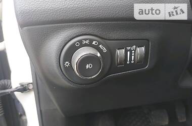 Позашляховик / Кросовер Jeep Compass 2018 в 