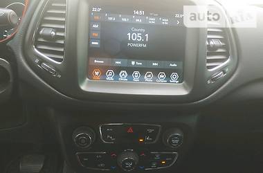 Позашляховик / Кросовер Jeep Compass 2018 в 