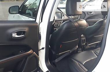 Позашляховик / Кросовер Jeep Compass 2018 в 