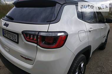 Позашляховик / Кросовер Jeep Compass 2018 в 