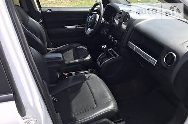 Позашляховик / Кросовер Jeep Compass 2014 в 