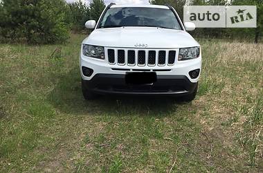 Позашляховик / Кросовер Jeep Compass 2013 в 